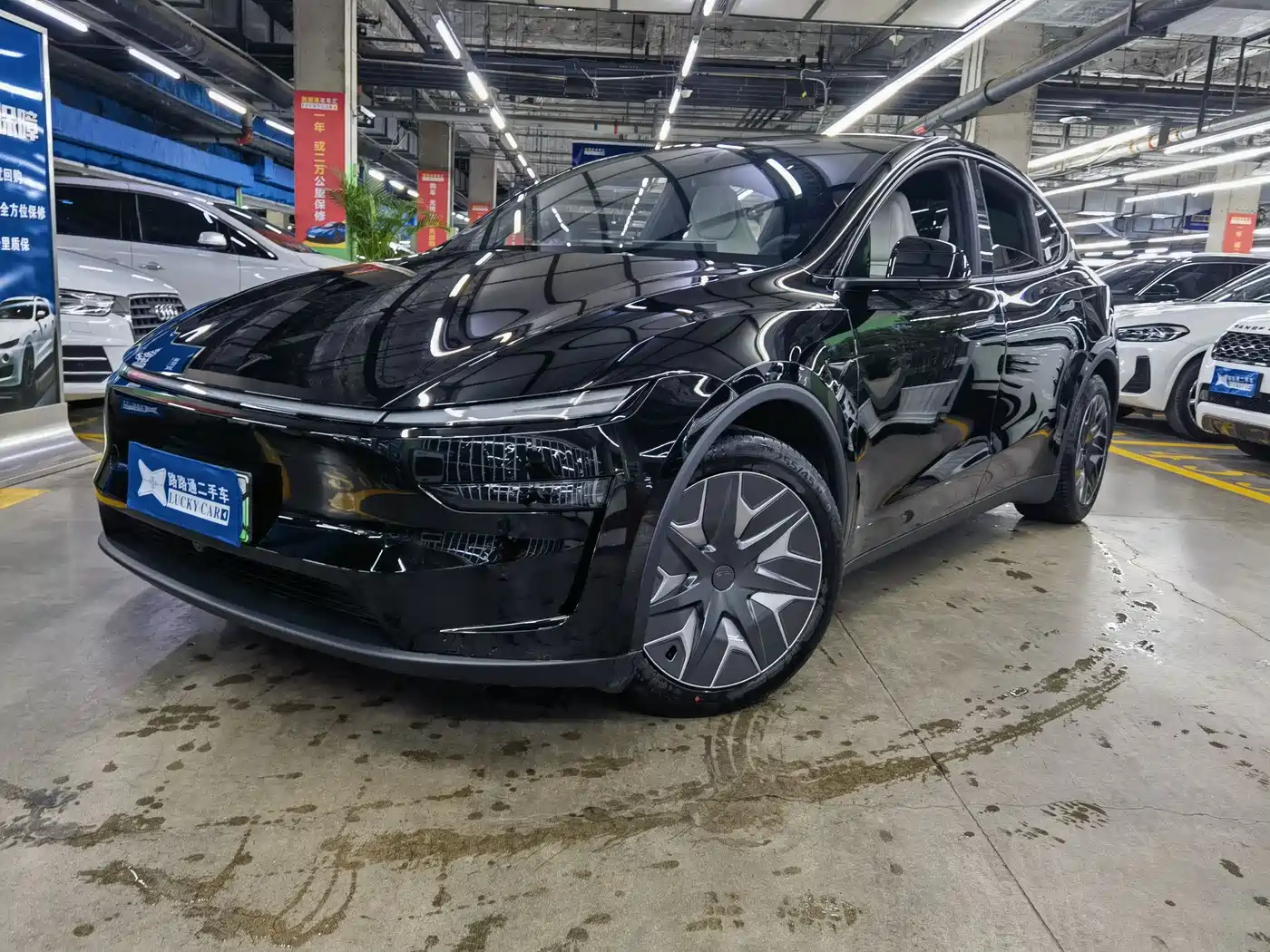 Tesla Model Y L 2025 Facelift Long Range AWD