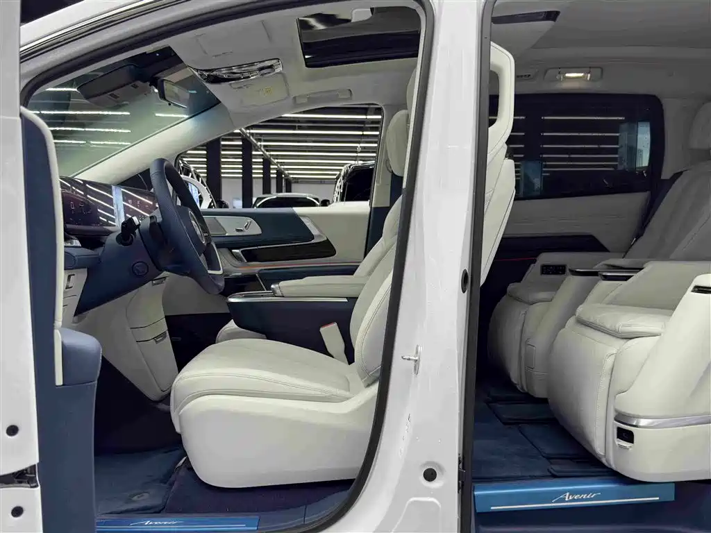 Buick Century 2026 2025 2.0T 6-Seater World Edition