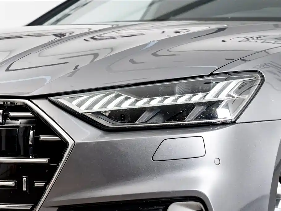 Audi A7L 2024 45TFSI S-line Dream Edition Crystal Package фото 4