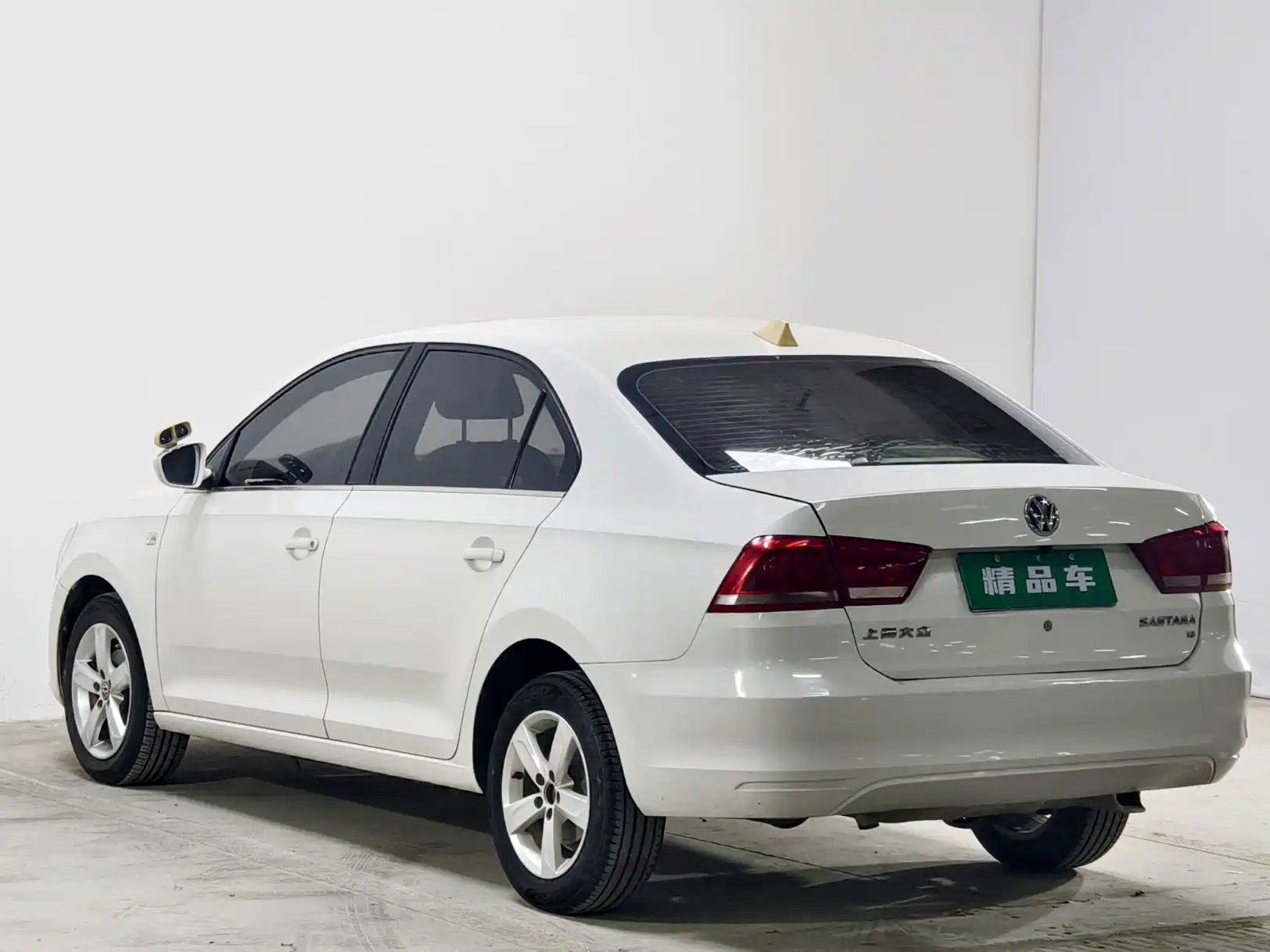 صورة 6 - Volkswagen Santana