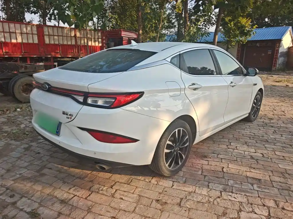 JAC JAC J7 2020 2020 1.5T CVT Surpass Type