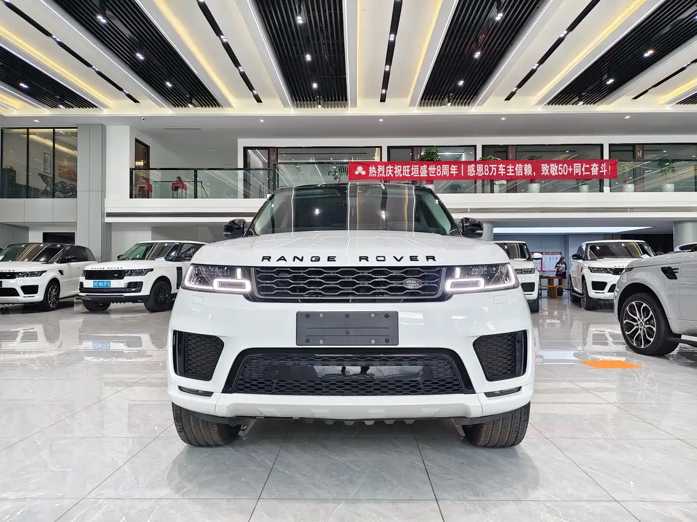Фото 2 - Land Rover Range Rover Sport