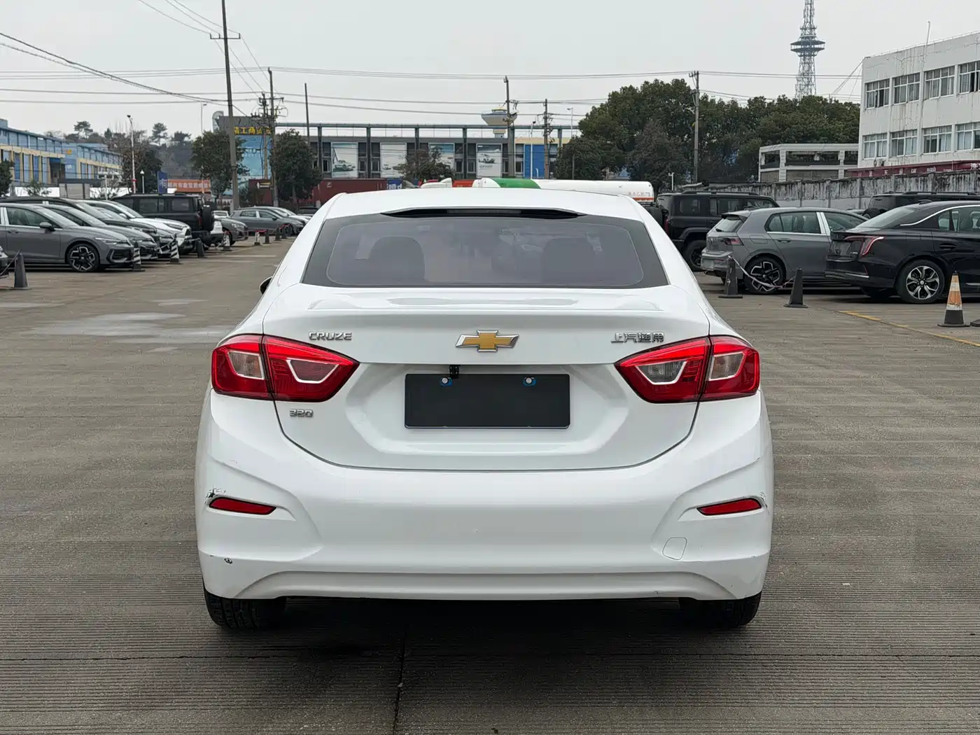 Chevrolet Cruze 2018 320 Automatic Pioneer Sunroof Edition фото 8