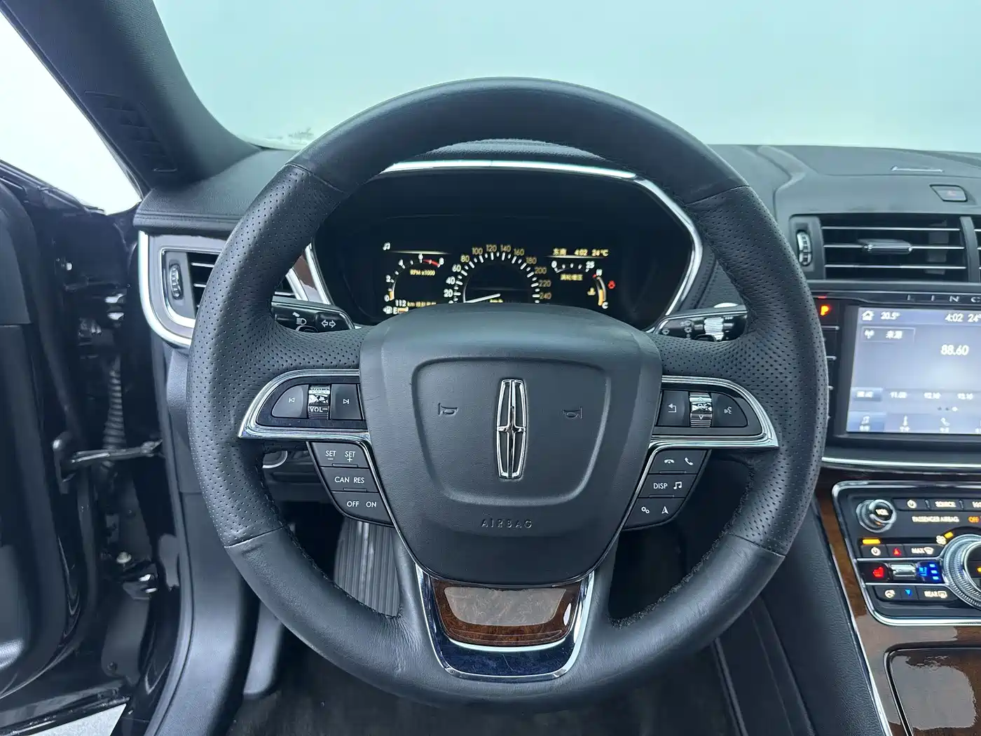 Lincoln Continental 2021 2019 2.0T 2WD Zunya Edition China VI
