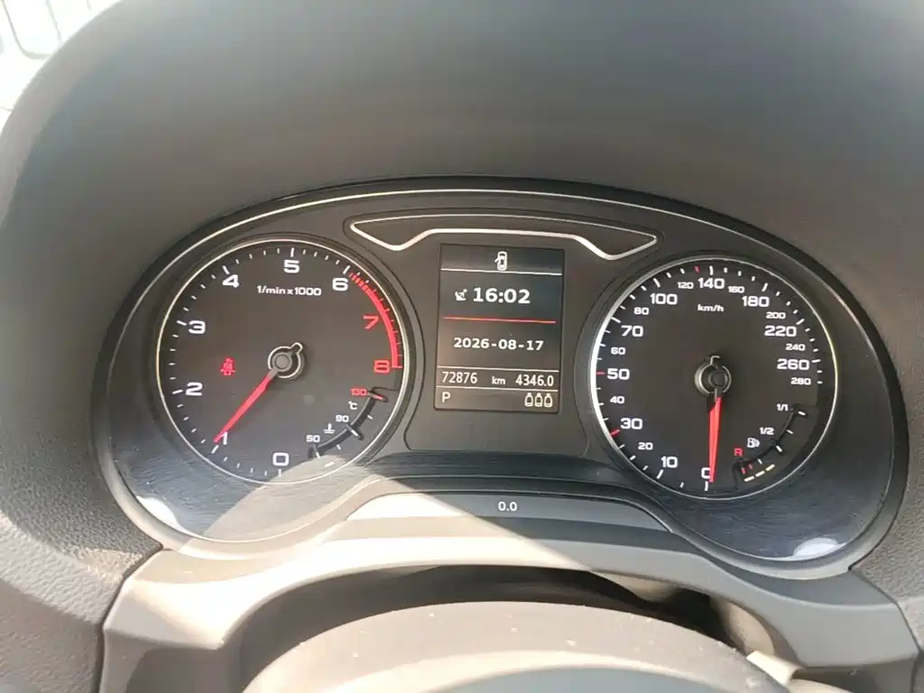 Audi A3 (Import) 2016 2015 Limousine 45 TFSI S line Luxury