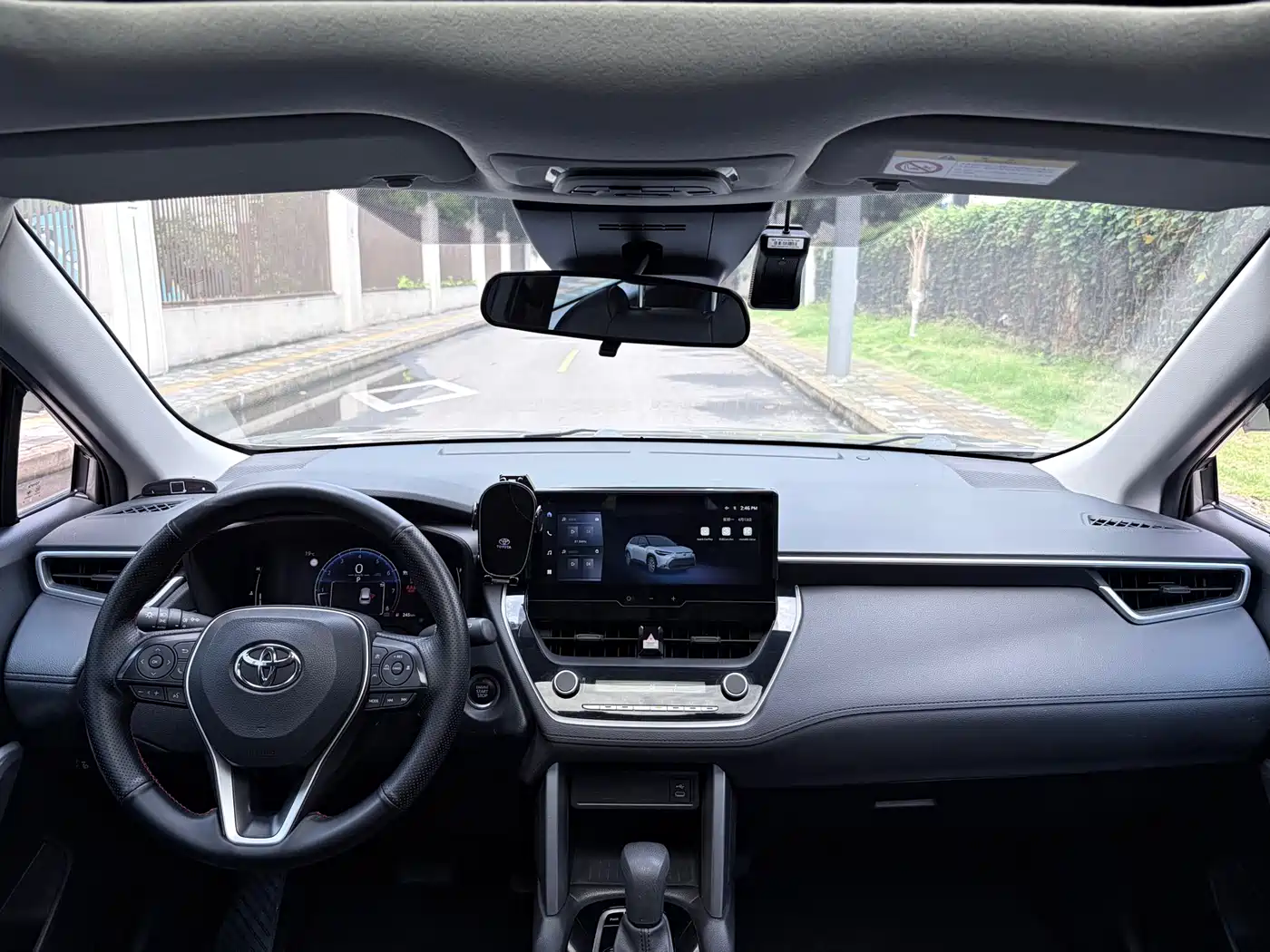 Toyota Frontlander 2023 2.0L CVT Leading Edition фото 19
