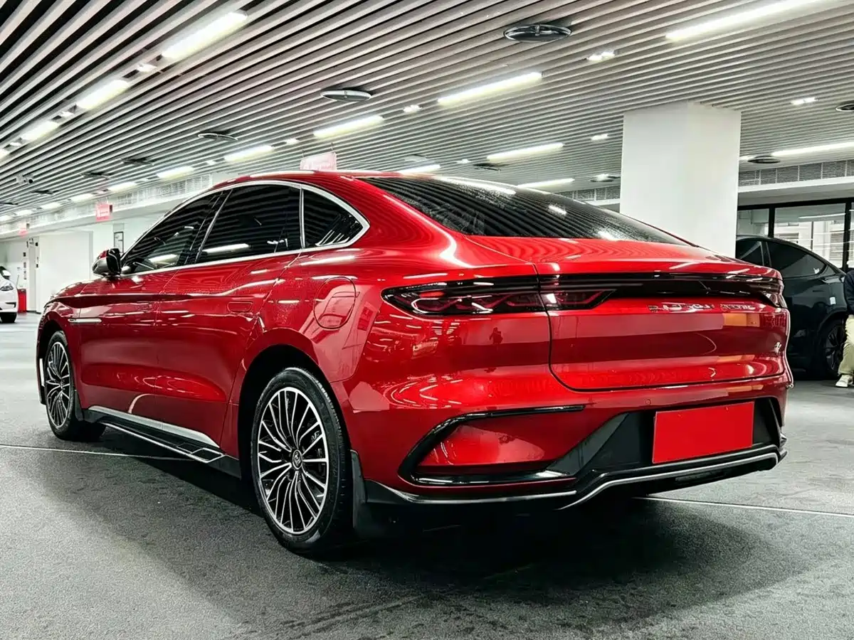 BYD Han 2022 DM-i 121KM Premium Edition фото 6