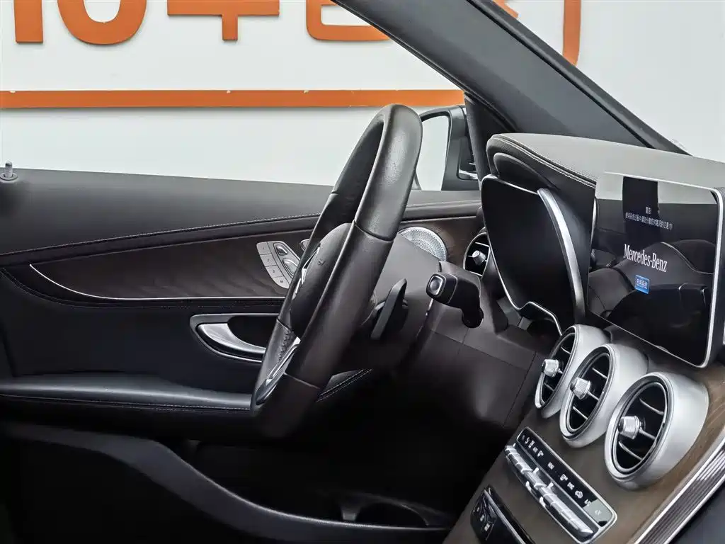 Mercedes-Benz GLC 2020 GLC 300 L 4MATIC Dynamic фото 22