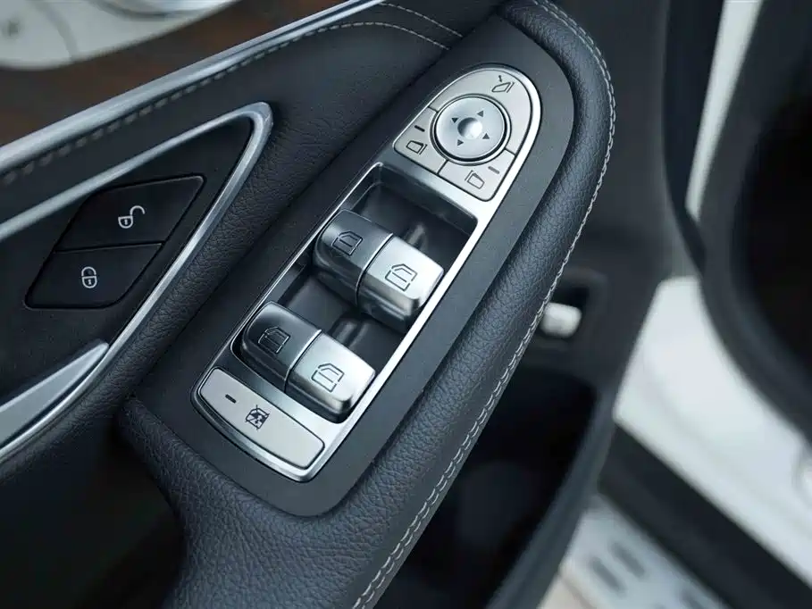 Mercedes-Benz GLC 2020 GLC 300 L 4MATIC Dynamic фото 10