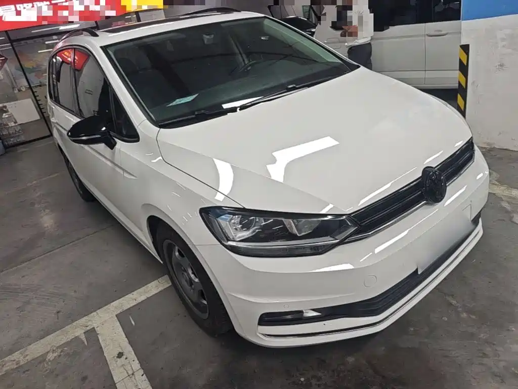 Volkswagen Touran 2020 2018 Touran L 280TSI DSG Comfort Edition 7-seater China VI