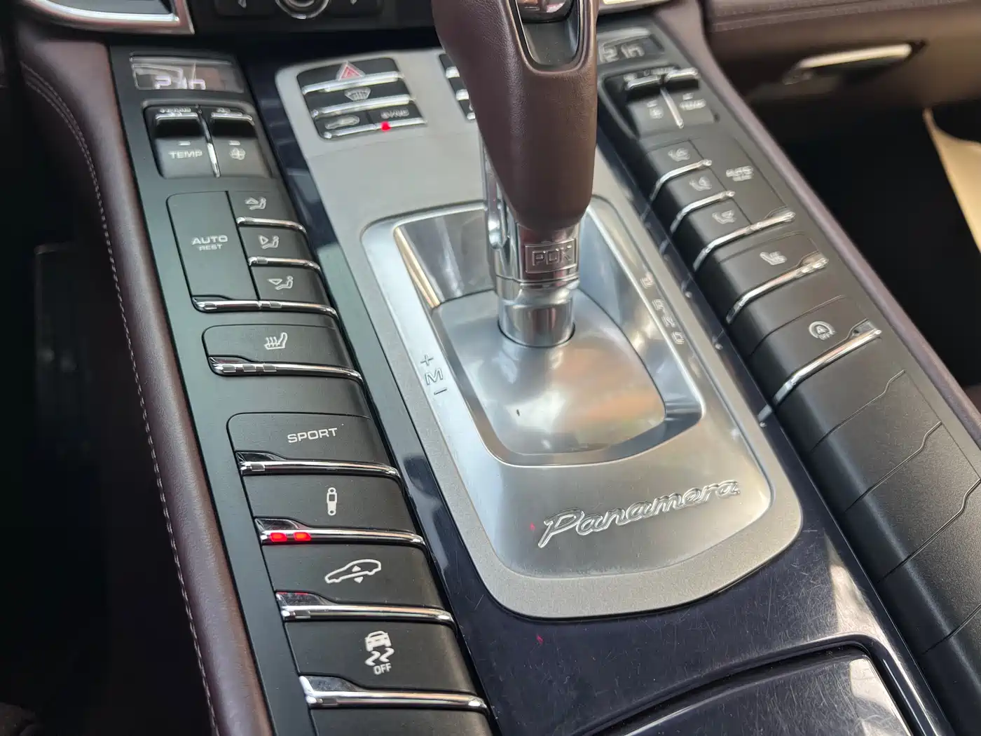 Porsche Panamera 2014 Panamera 3.0T фото 10