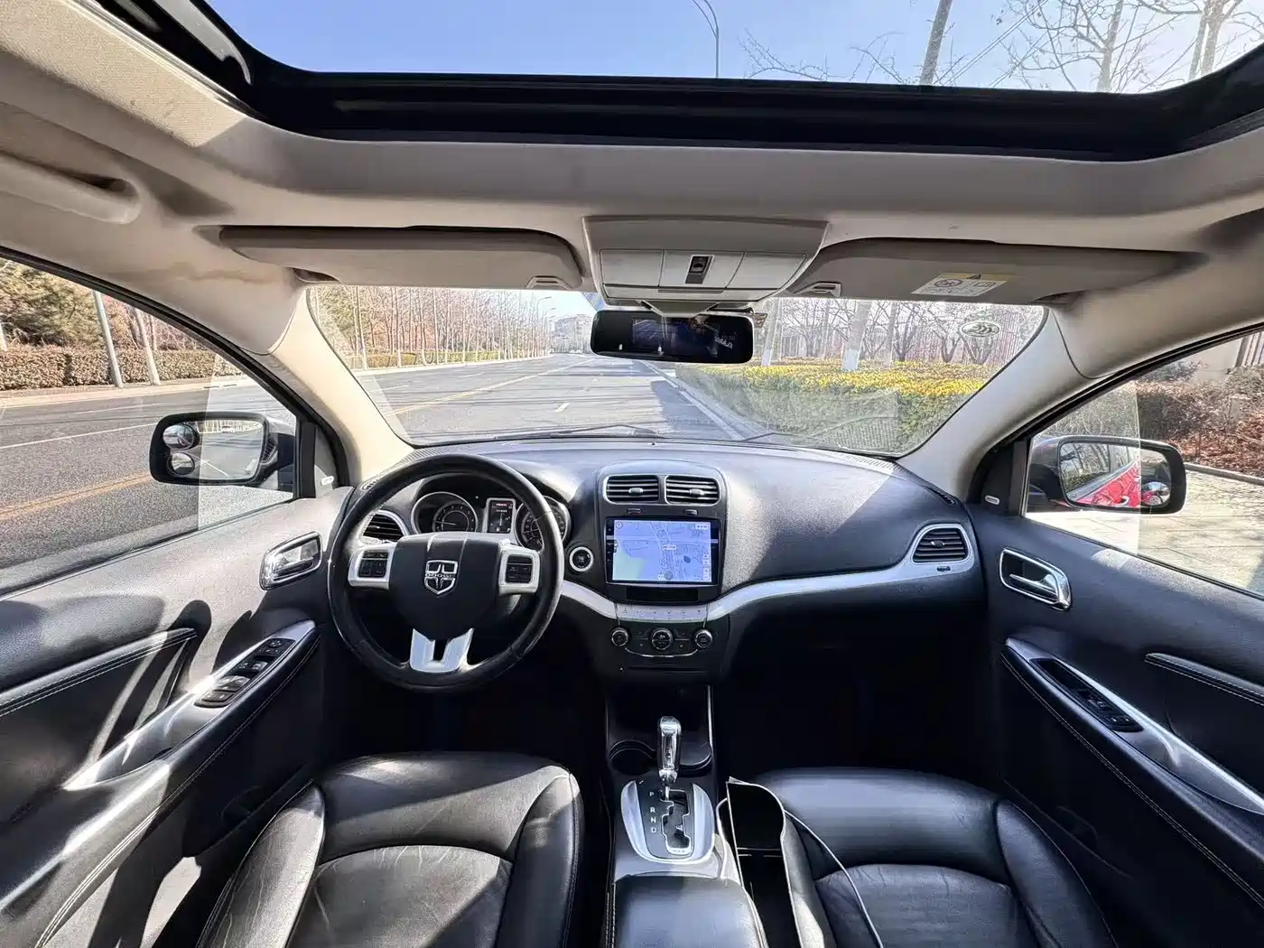 Dodge Journey 2013 2013 Model 2.4L 2WD Premium Edition