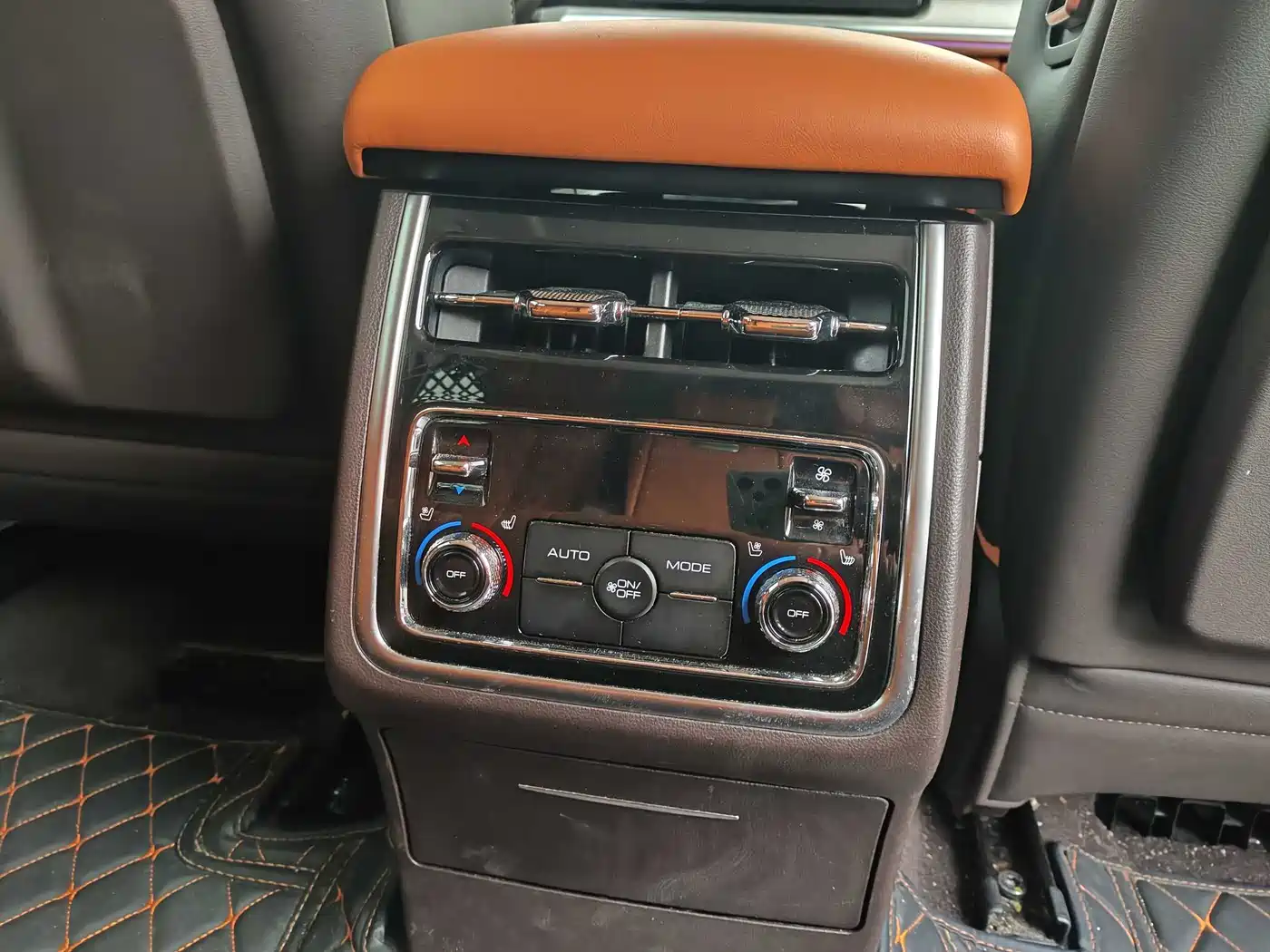 Tank 500 2022 3.0T Sport Edition Zaojing 5-Seater фото 13