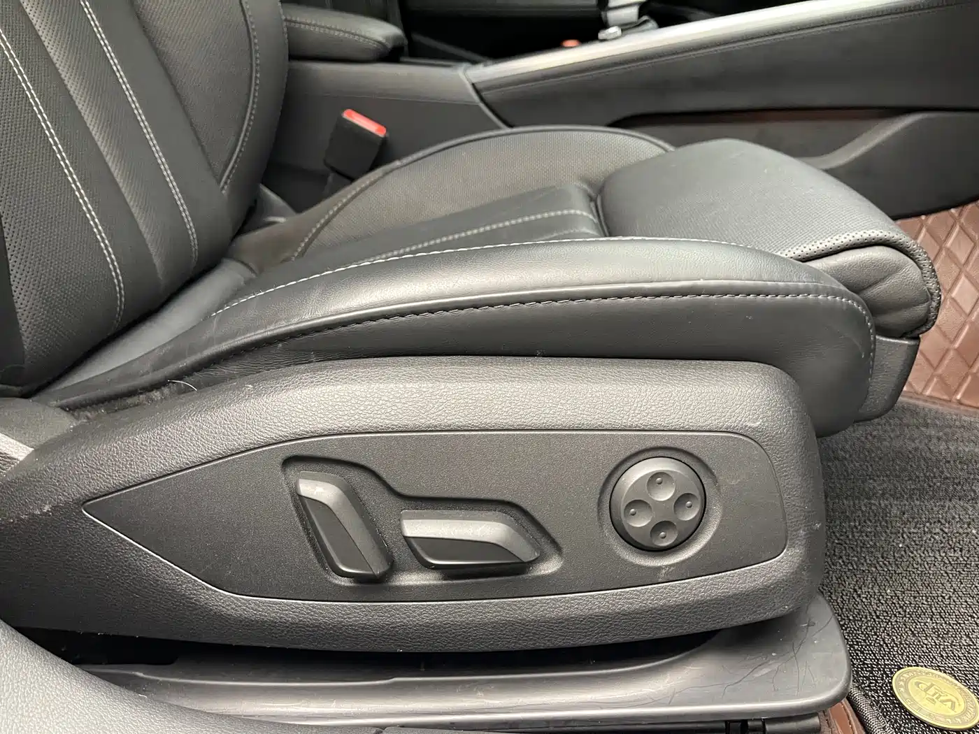 Audi A4L 2022 40 TFSI Luxury Dynamic фото 24