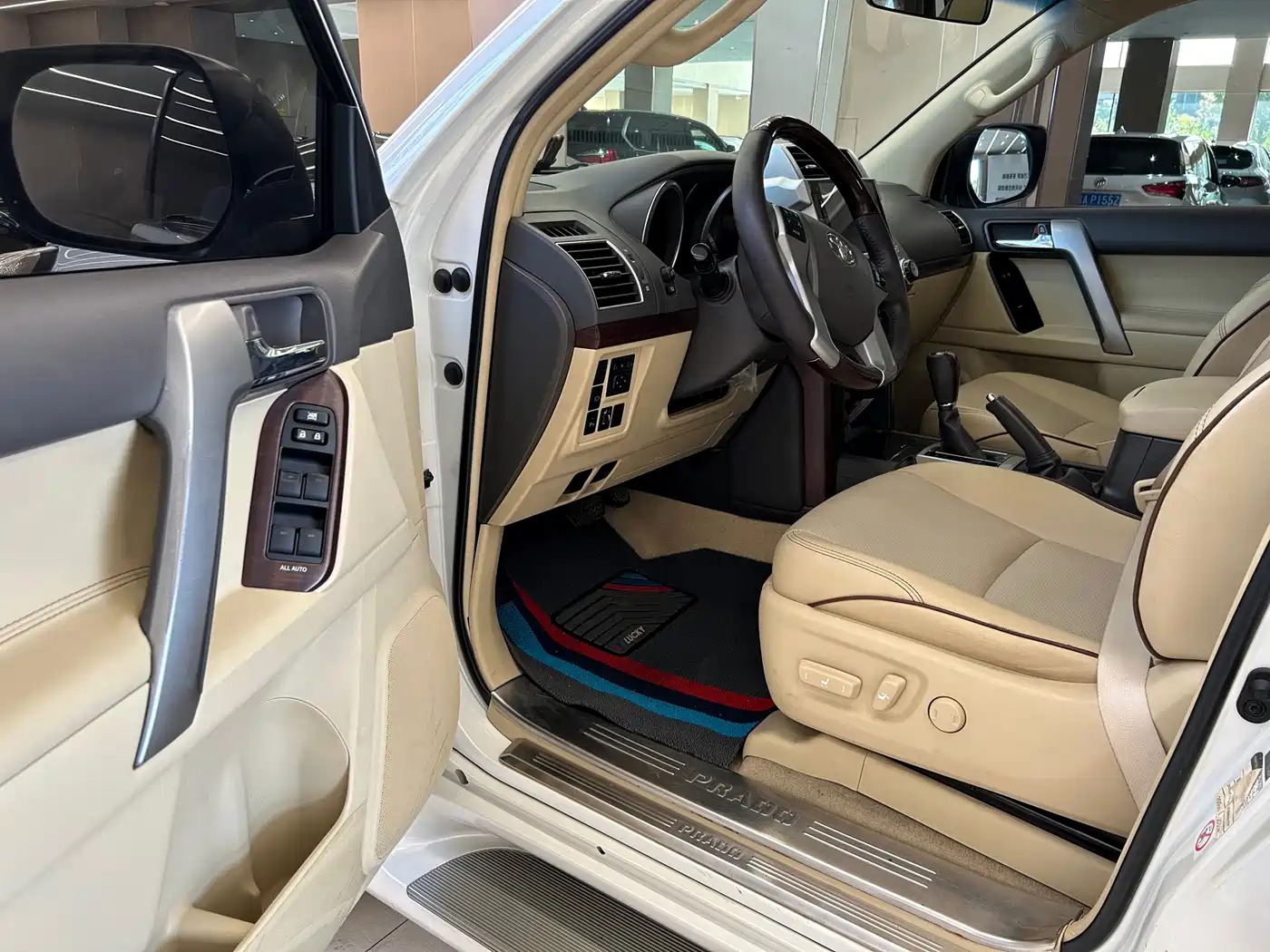 Toyota Prado (Import) 2017 2017 Base Model