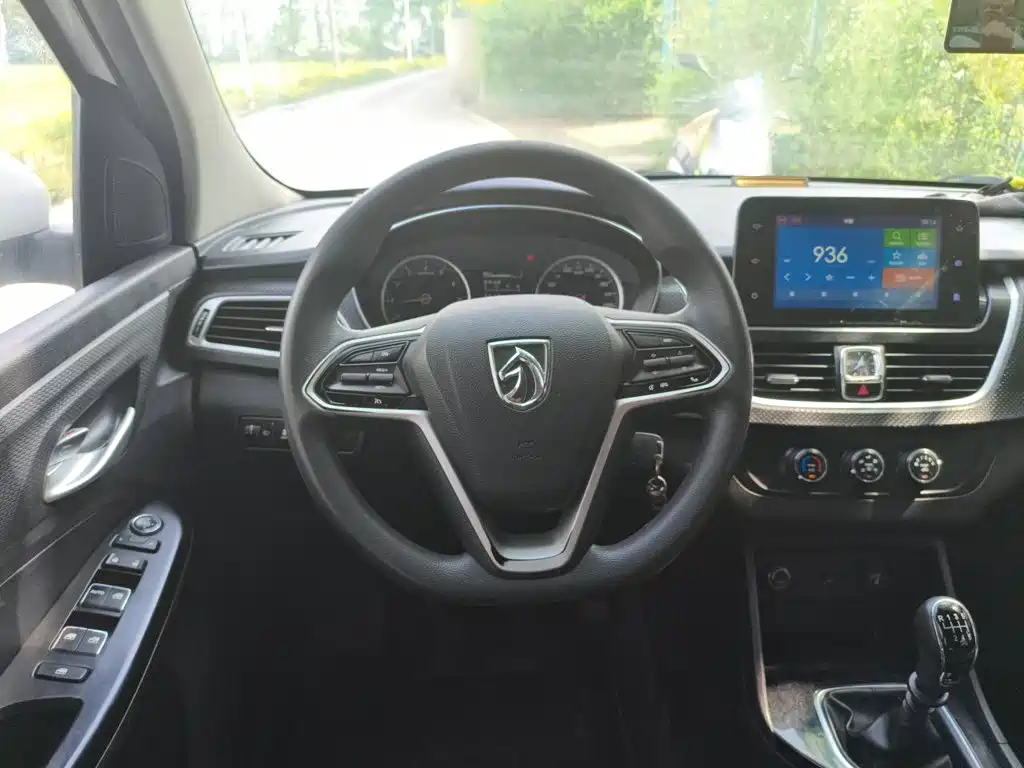 Baojun 730 2021 2021 1.5L Manual Fashion 7-Seater