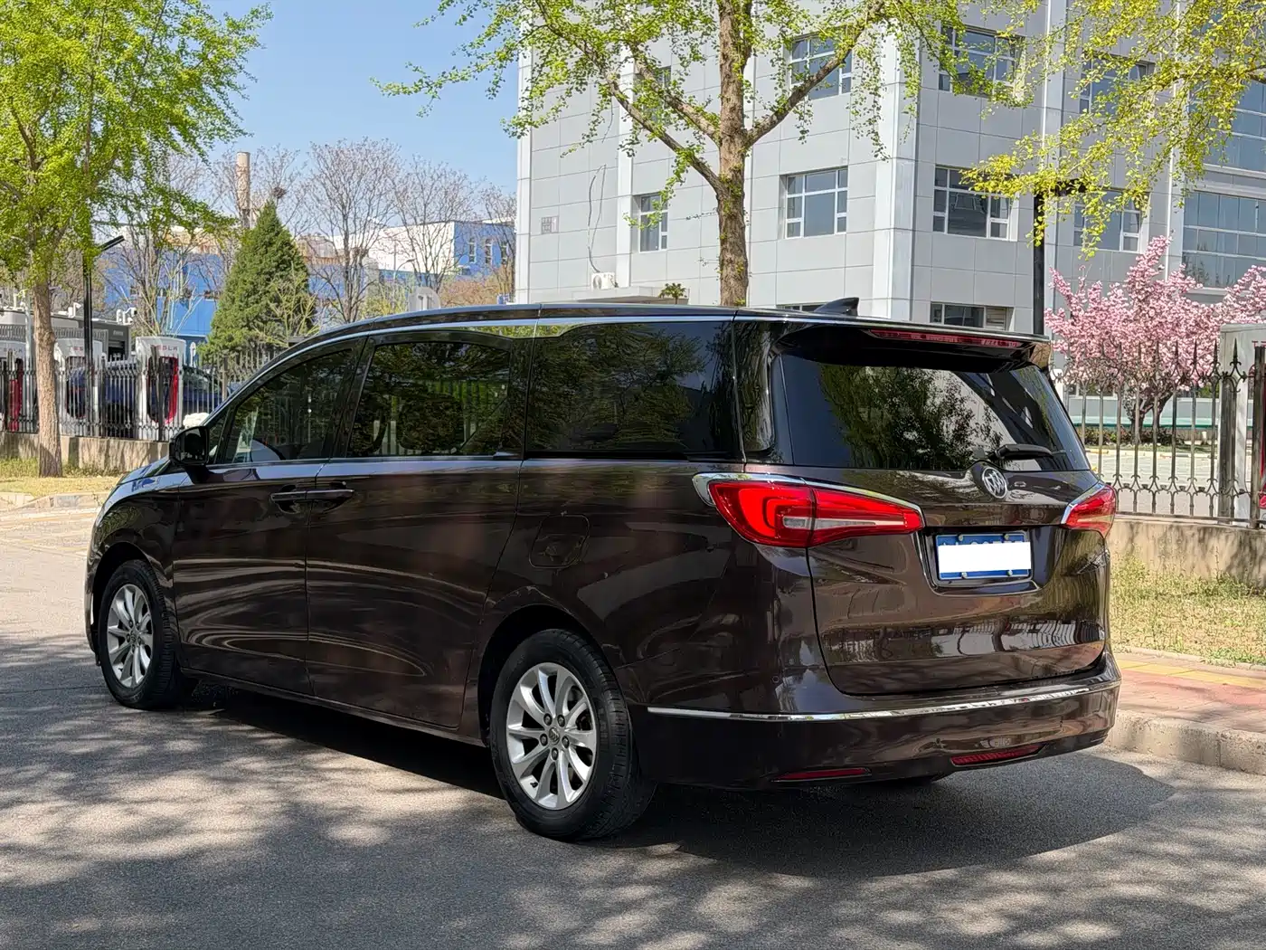 Buick GL8 2017 ES 28T Premium China V фото 21