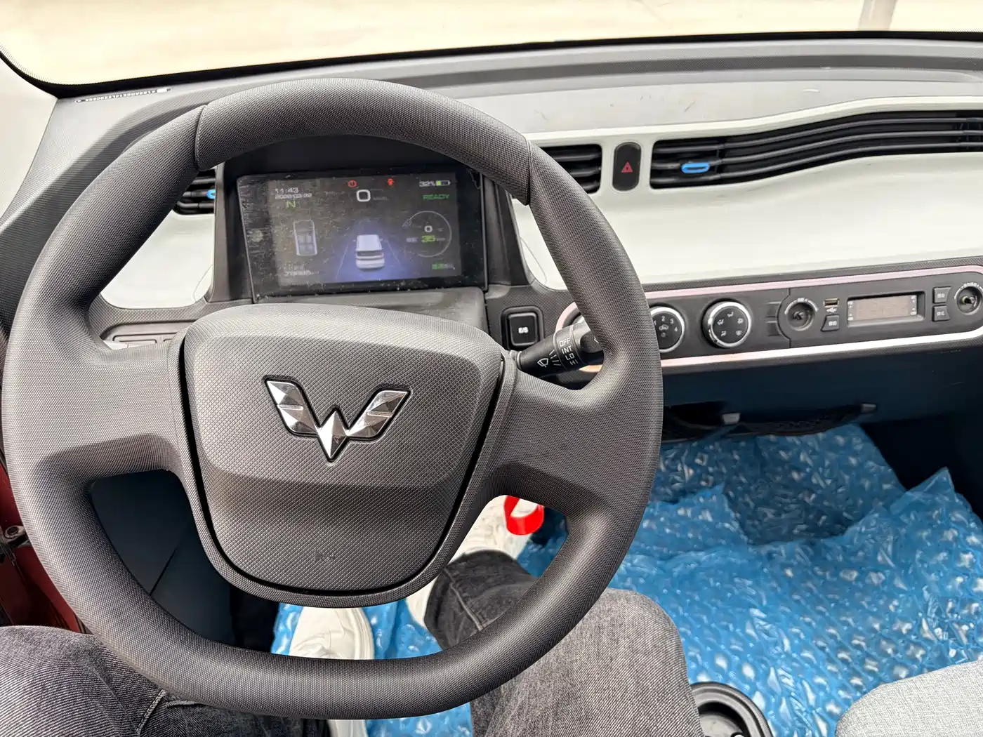 WULING AUTOMOBILE HONGGUANG MINIEV