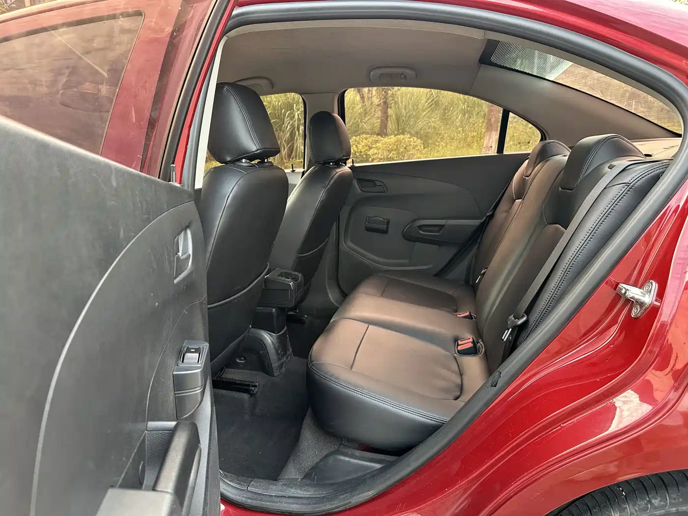 Chevrolet Aveo 2015 2014 Sedan 1.4SL MT Luxury Edition