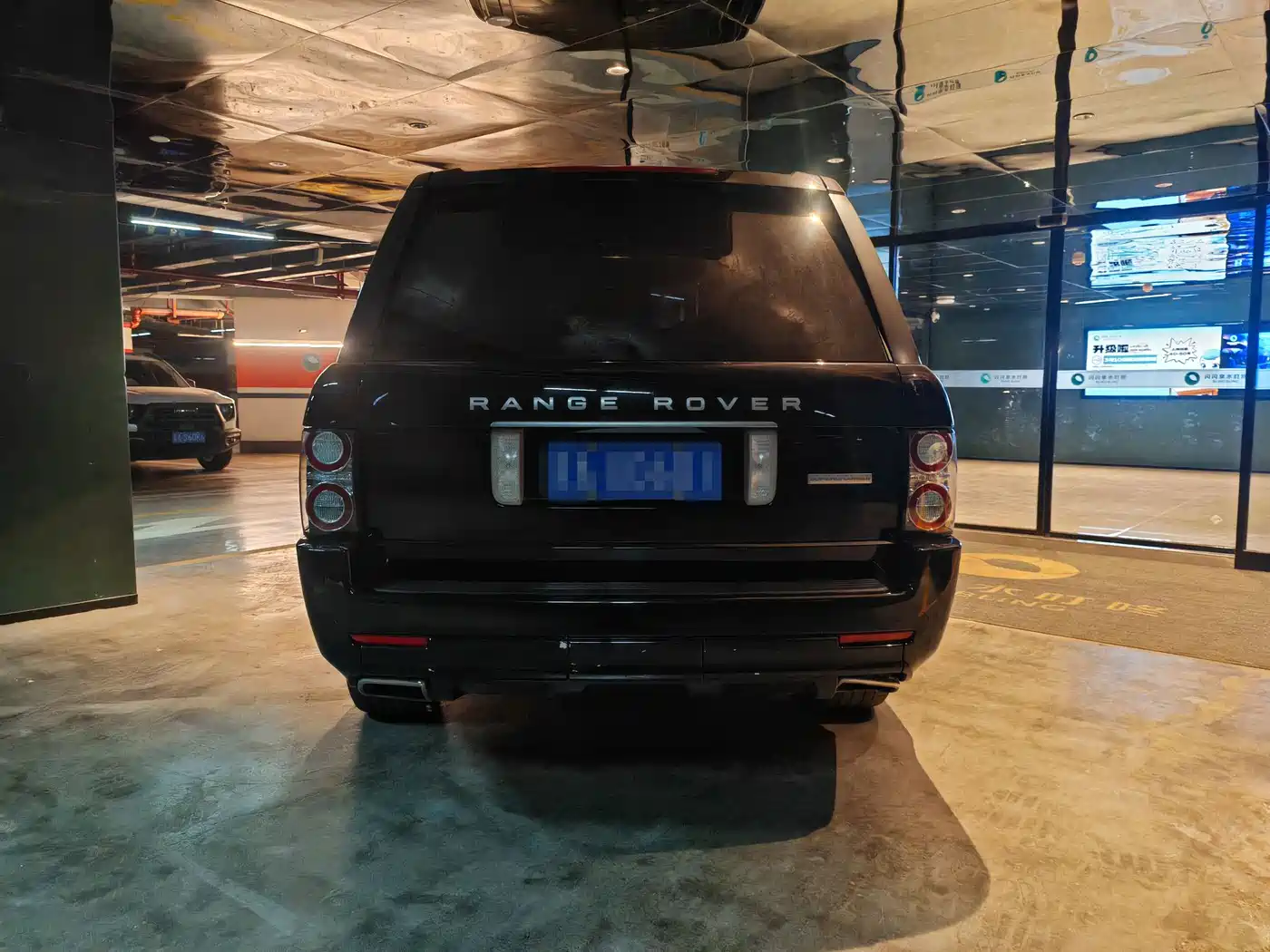 Land Rover Range Rover 2012 5.0 SC V8 фото 5