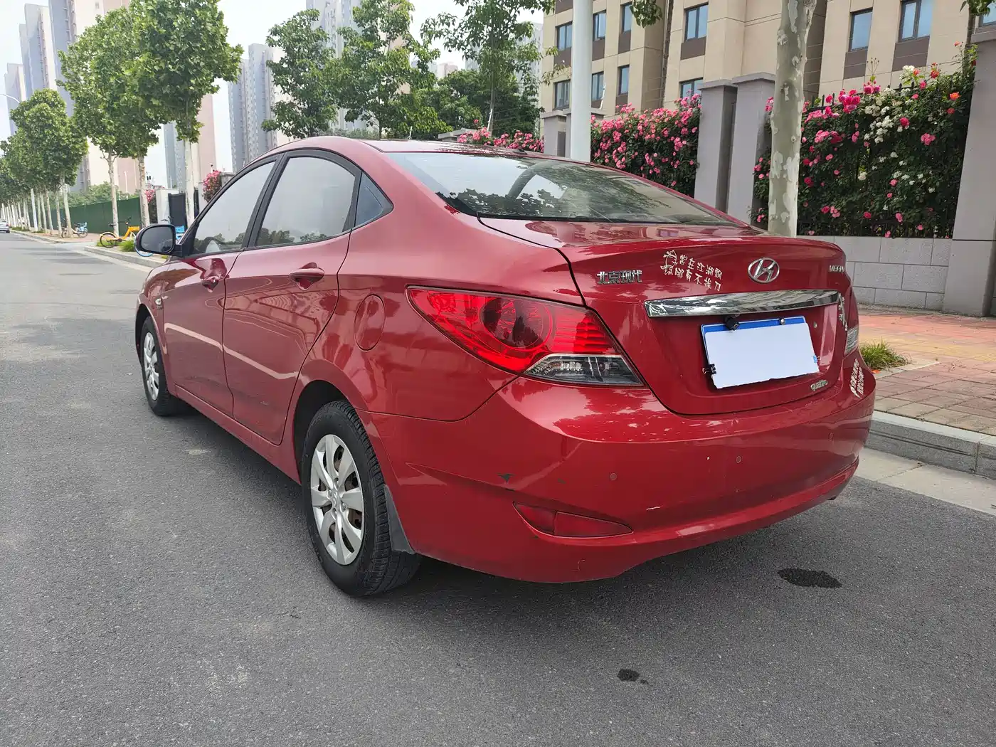 Hyundai Verna 2010 Sedan 1.4L Automatic Fashion GT фото 15