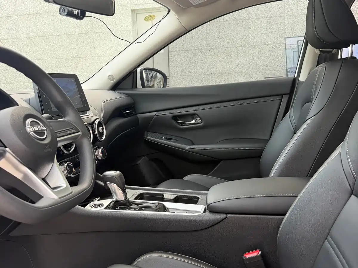 صورة 8 - Nissan Sylphy