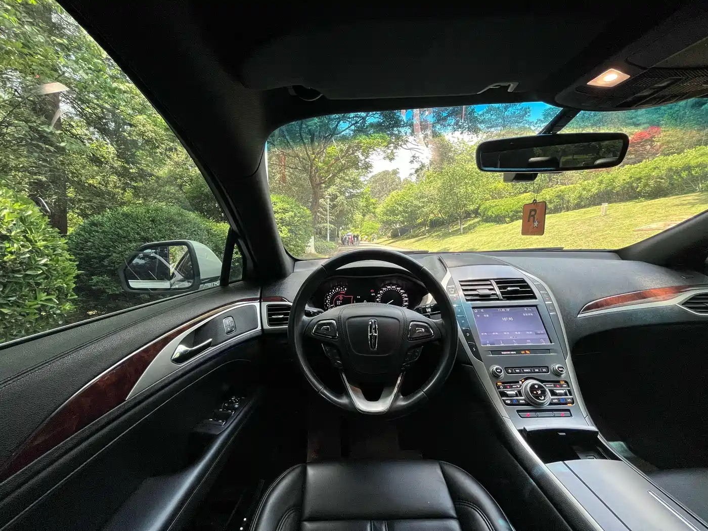 LINCOLN MKZ