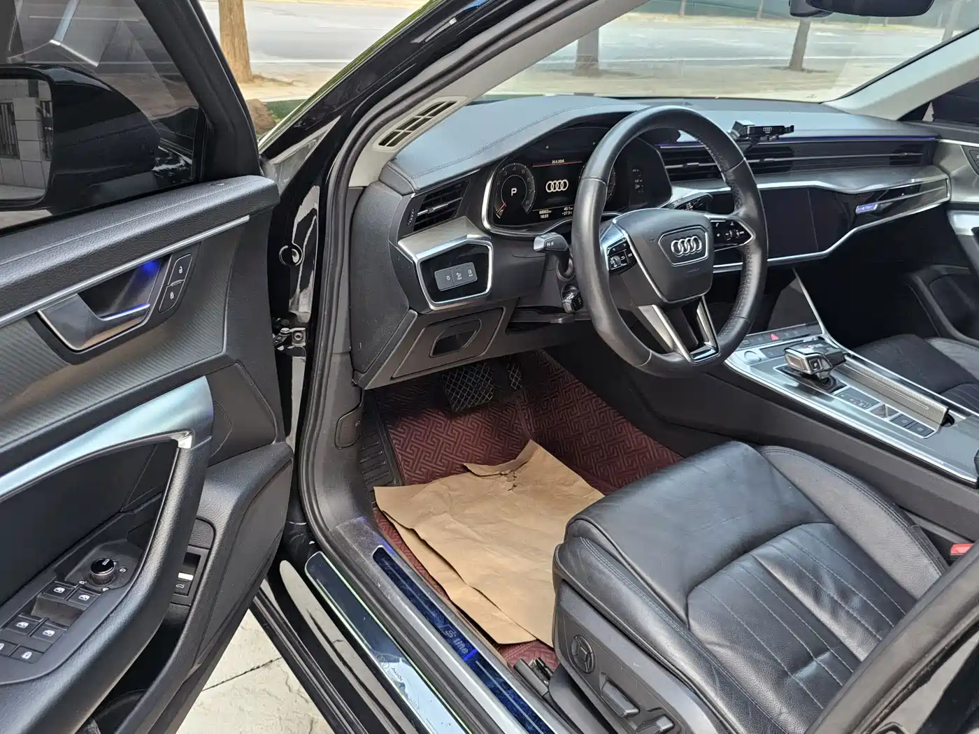 Фото 8 - Audi A6L