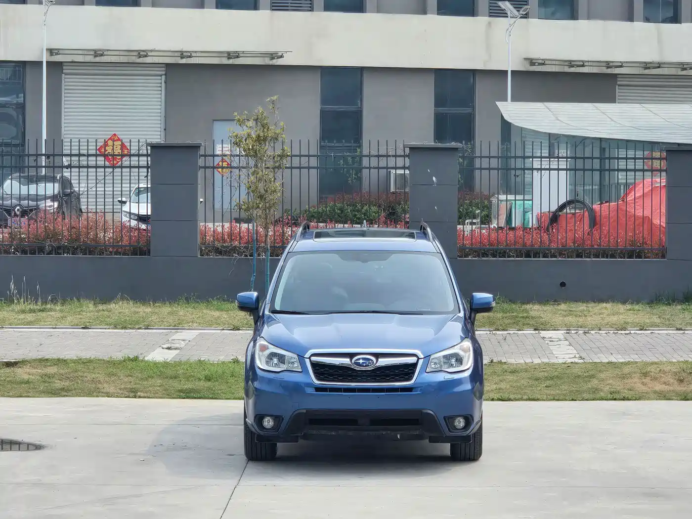 Subaru Forester 2013 2.5i Automatic Luxury Edition фото 2