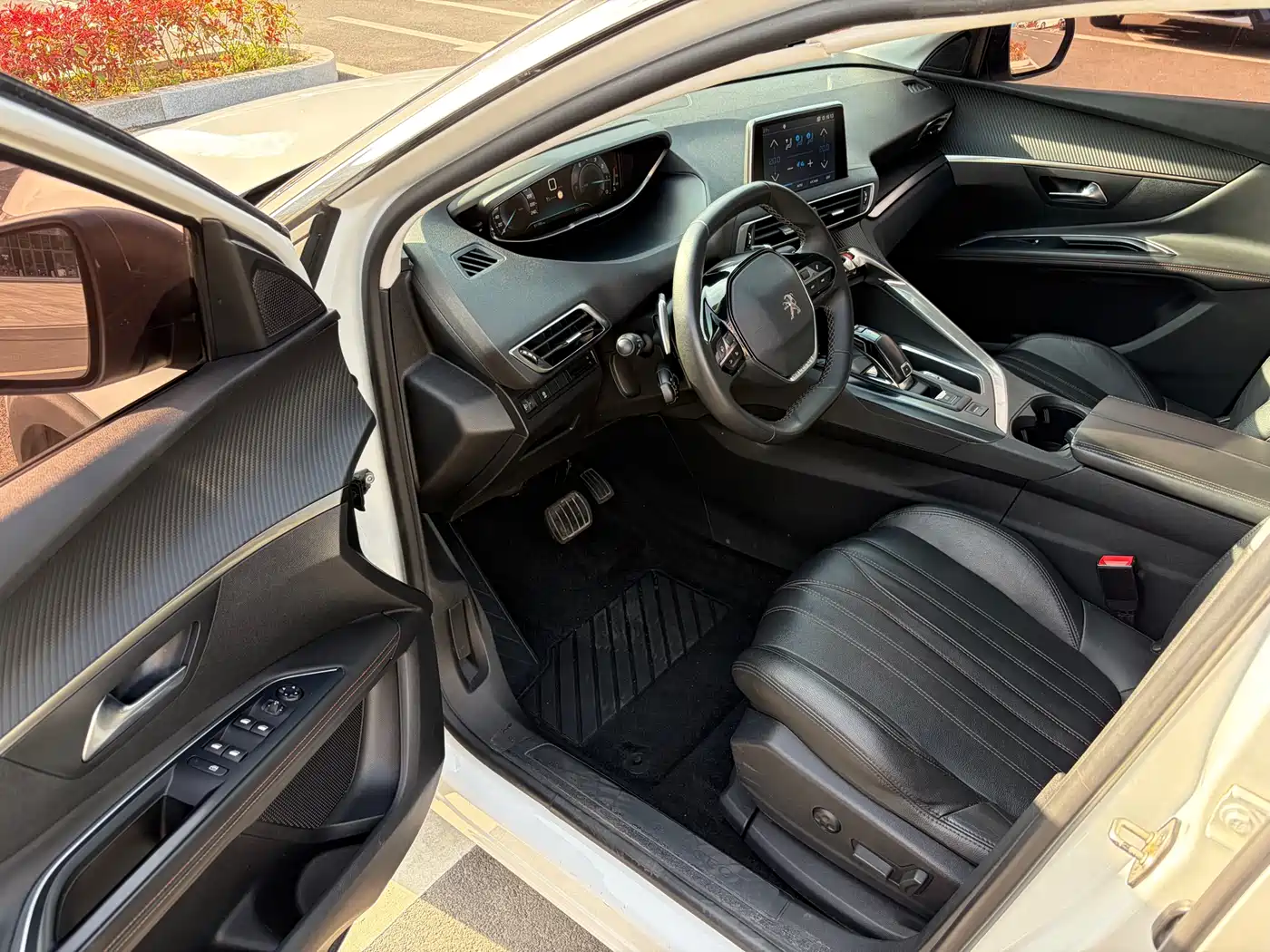 Peugeot 5008 2017 380THP 7-Seater Unlimited Edition фото 3