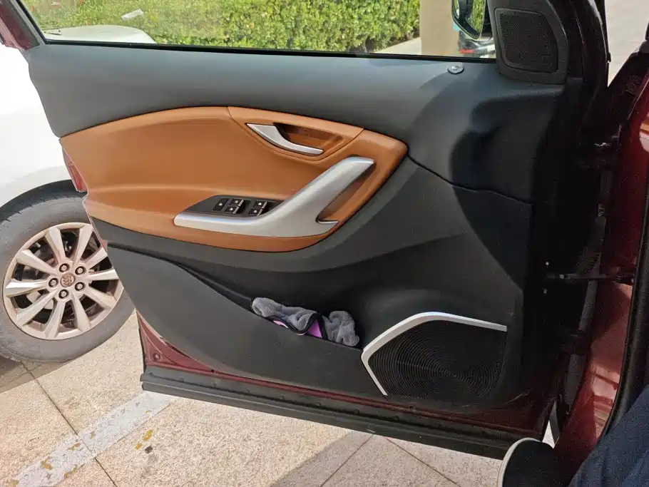 Soueast DX7 2015 2015 1.5T Automatic Luxury