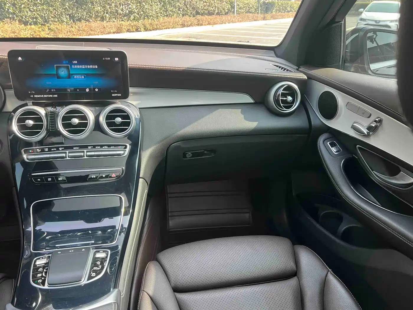 Mercedes-Benz GLC 2021 GLC 260 L 4MATIC Sporty фото 18