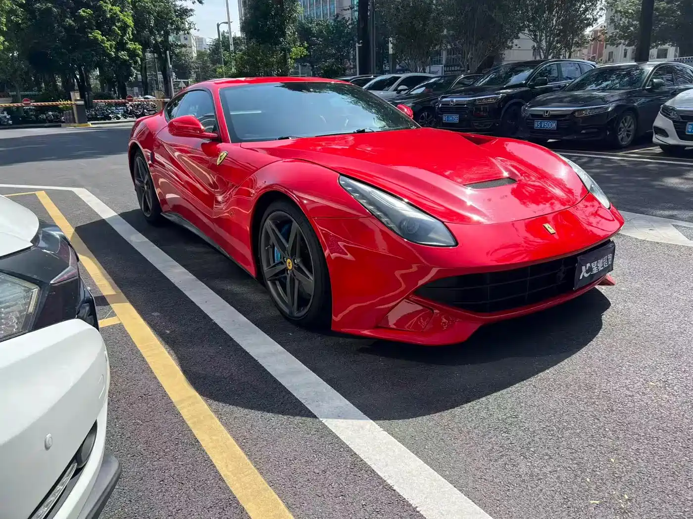 Ferrari F12berlinetta 2014 2013 6.3L Standard