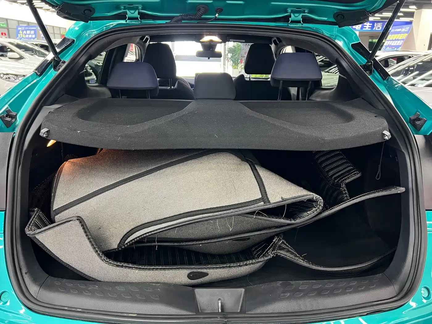 Toyota C-HR 2018 2018 2.0L Luxury Edition China V