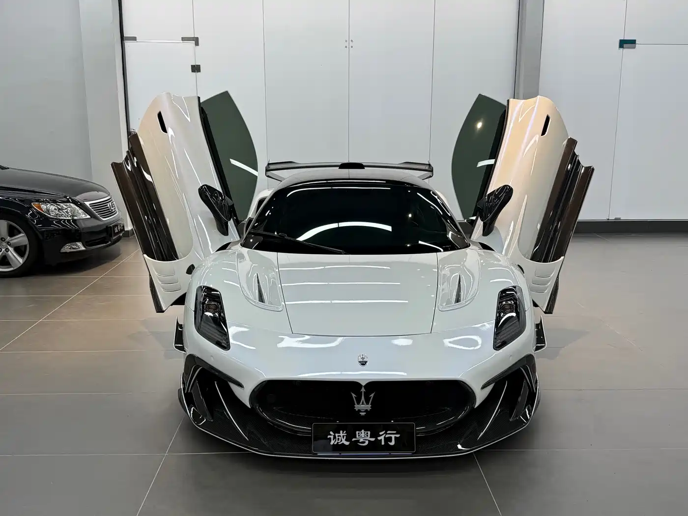 Maserati MC20 2022 2023 3.0T Standard Edition