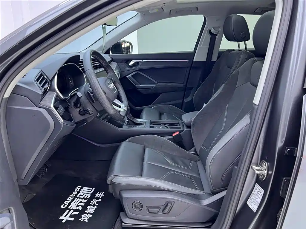 Audi Q3 Sportback 2023 40 TFSI Fashion фото 15