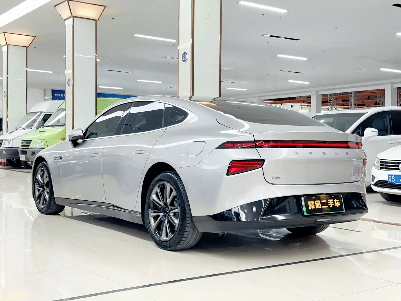 XIAOPENG P7