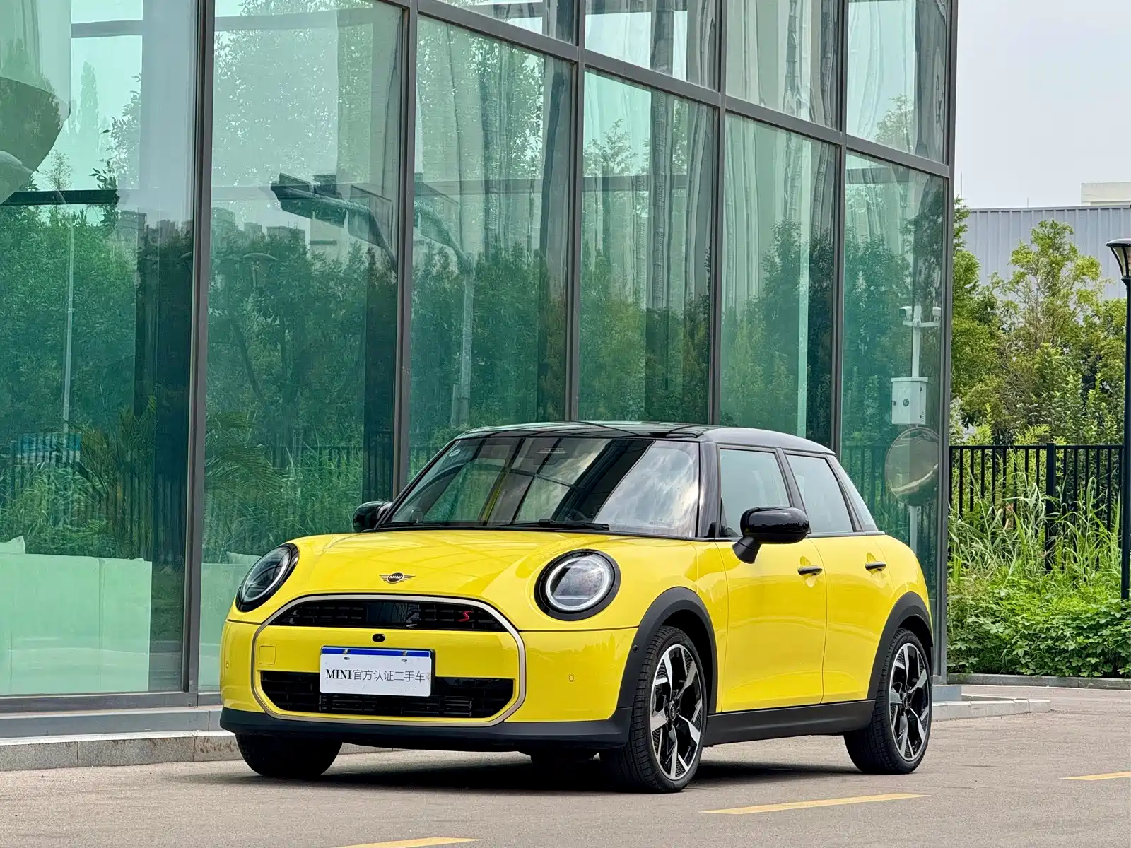 Фото 12 - MINI MINI
