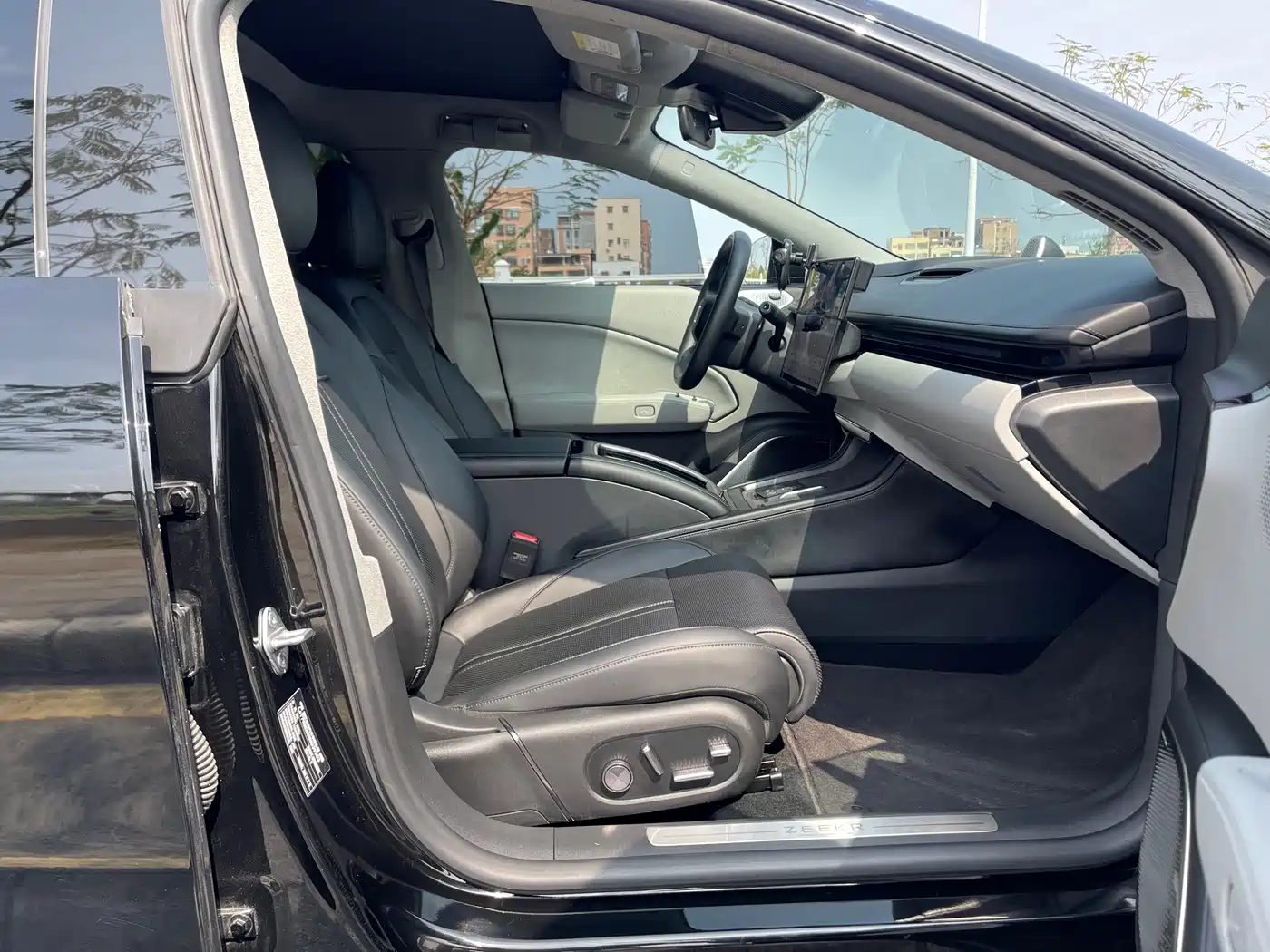 ZEEKR EXTREME KRYPTON 007