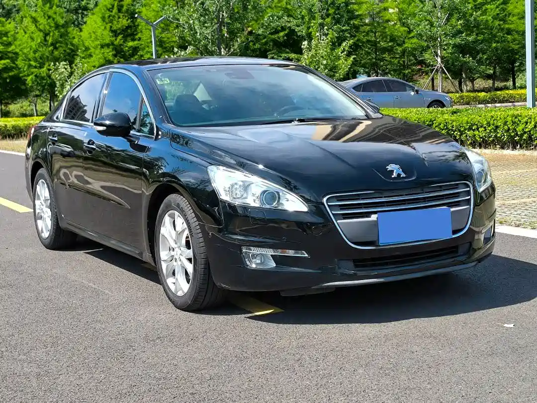 Peugeot 508 2012 2.3L Roland Garros Edition фото 3