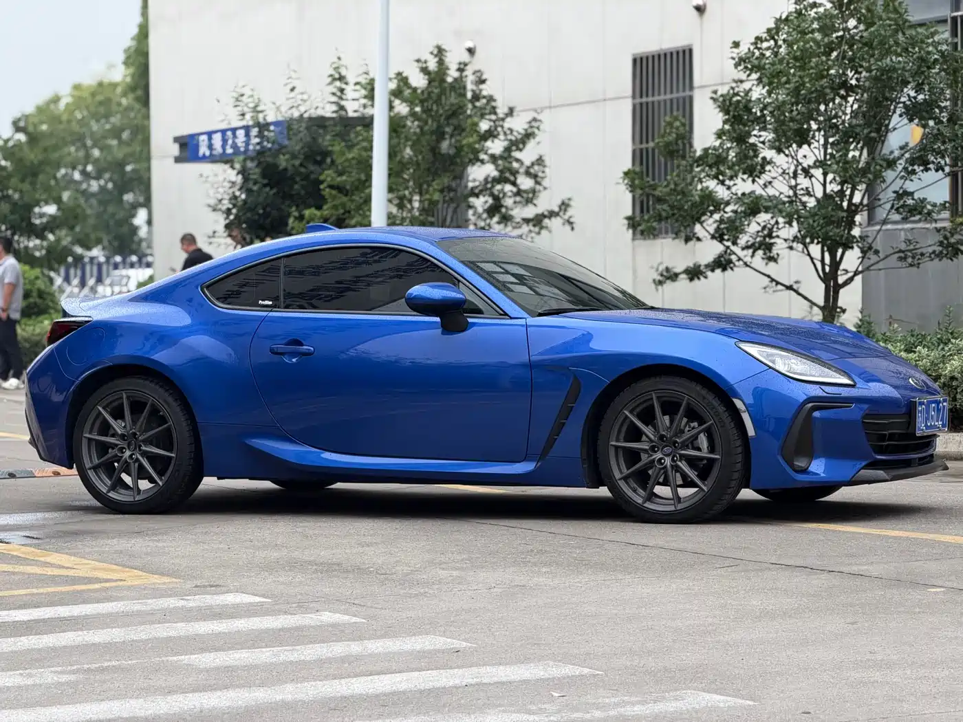 Subaru BRZ 2022 2.4L Manual фото 6