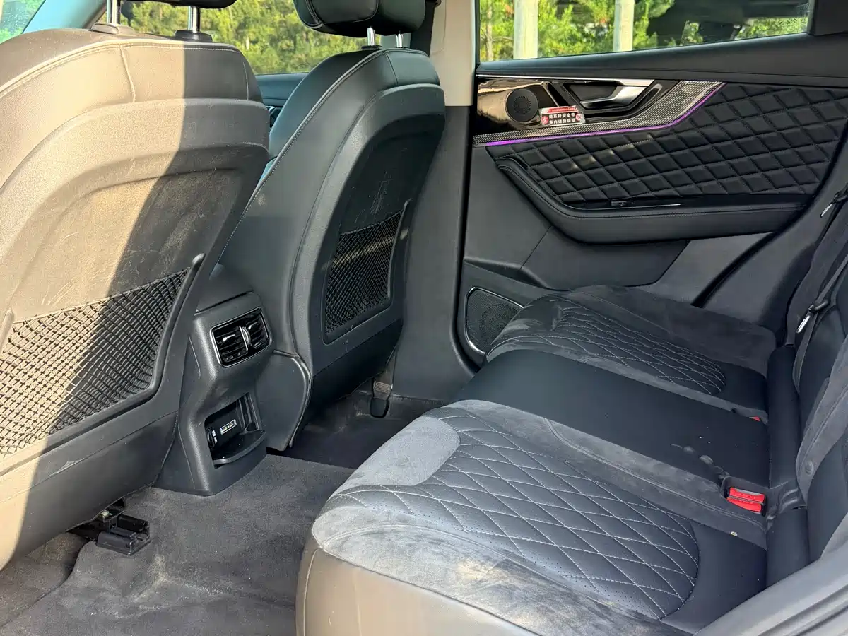 Hongqi HS5 2019 2.0T Intelligent Flagship 4WD Version фото 8