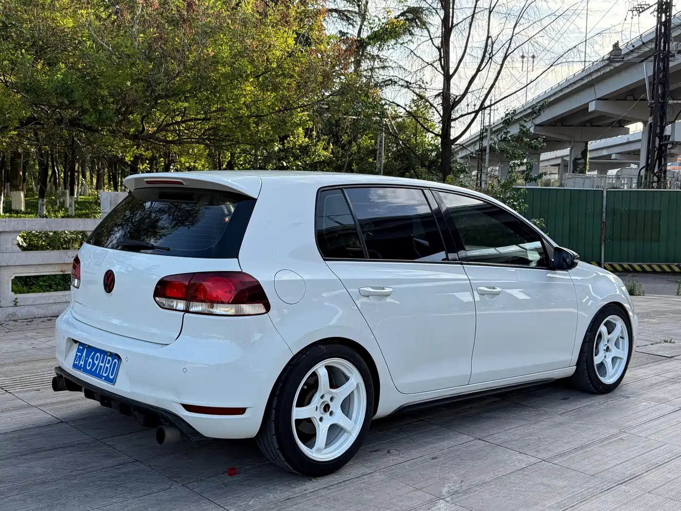 Volkswagen Golf GTI 2012 2.0TSI GTI фото 4