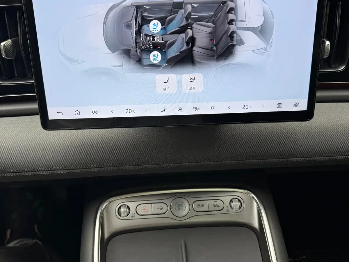 BYD Hai Shi 05 EV 2025 520KM Flagship Smart Navigation Edition фото 13