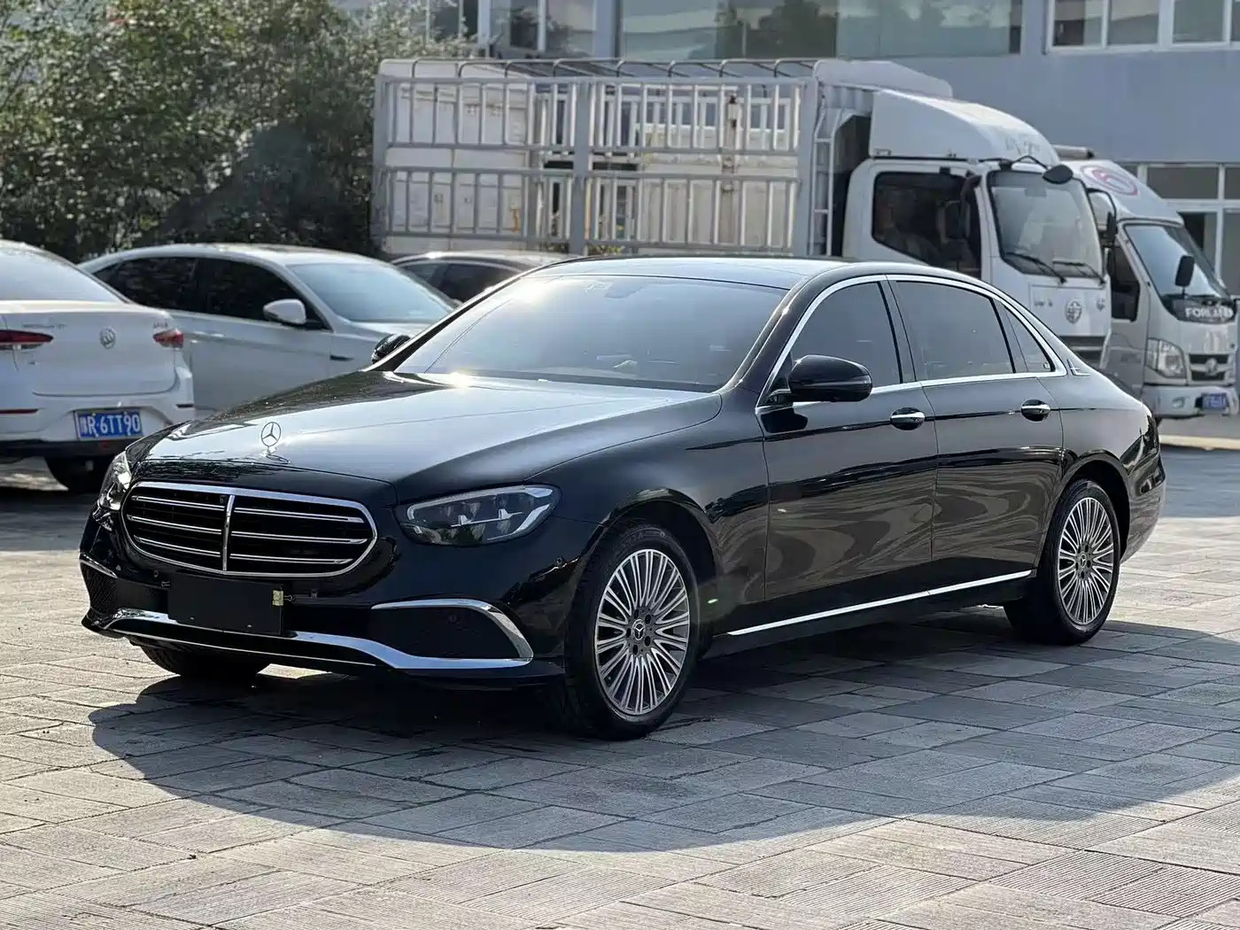  E CLASS