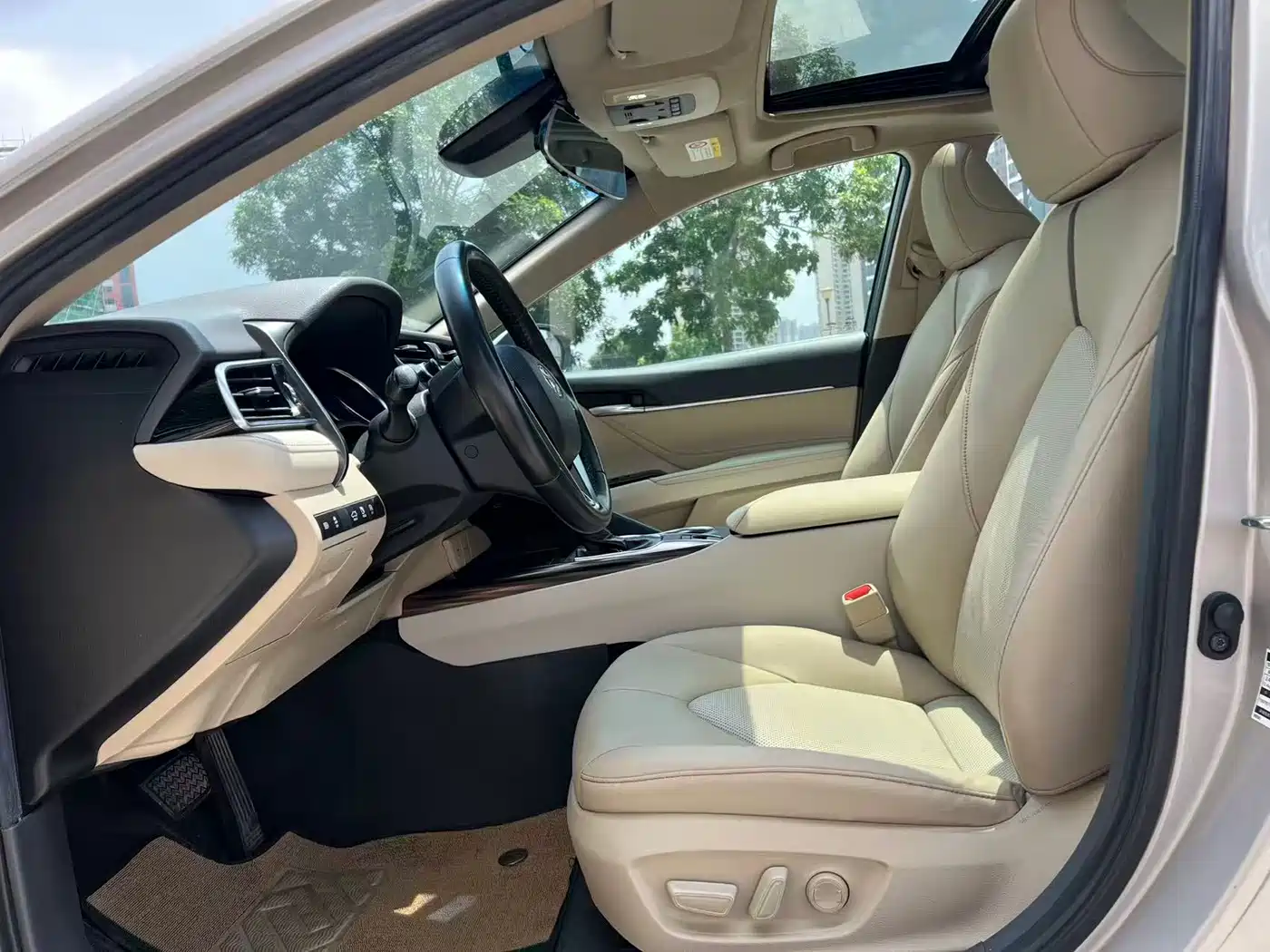 Toyota Camry 2019 2.0G Luxury (China V) фото 4