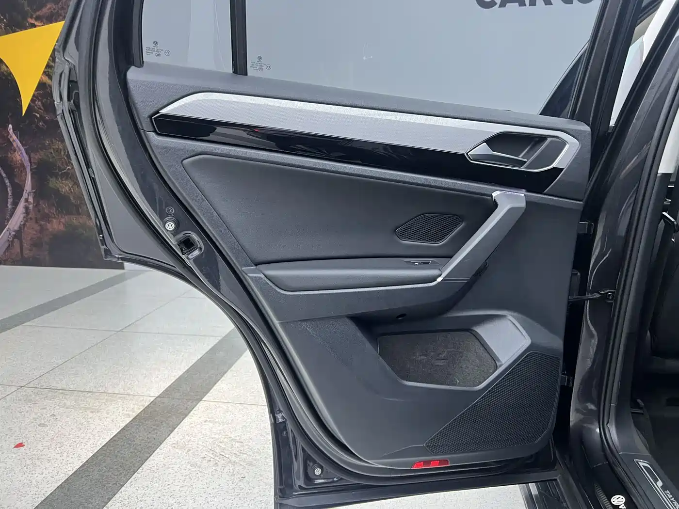 Volkswagen Tayron 2022 280TSI 2WD Luxury Smart Connect Edition фото 15