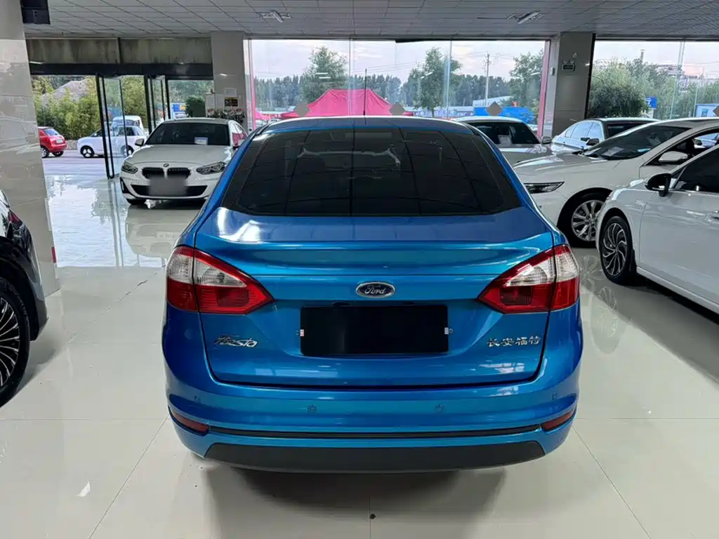 Ford Fiesta 2015 2013 Sedan 1.5L Automatic Fashion