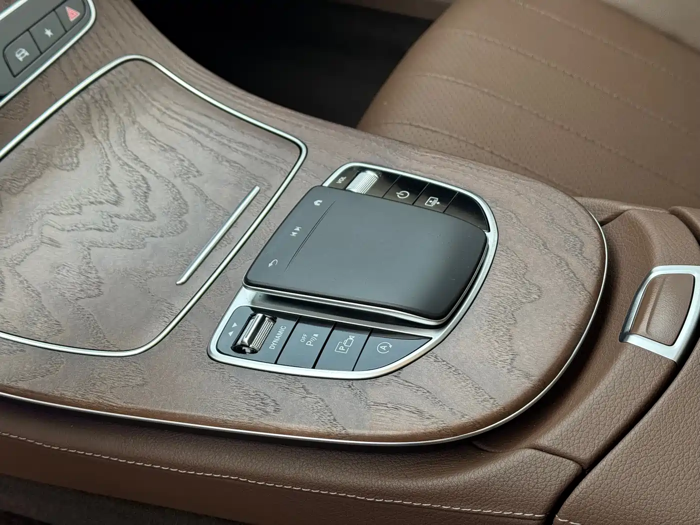 Mercedes-Benz E-Class 2022 E 300 L Luxury фото 10