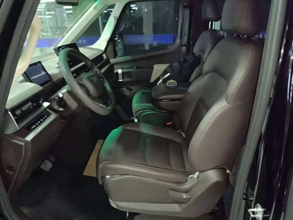 Yuan Cheng Geely Xingfu 2025 2024 Fortune Edition 68.03kWh (Complete Vehicle) 7-Seater